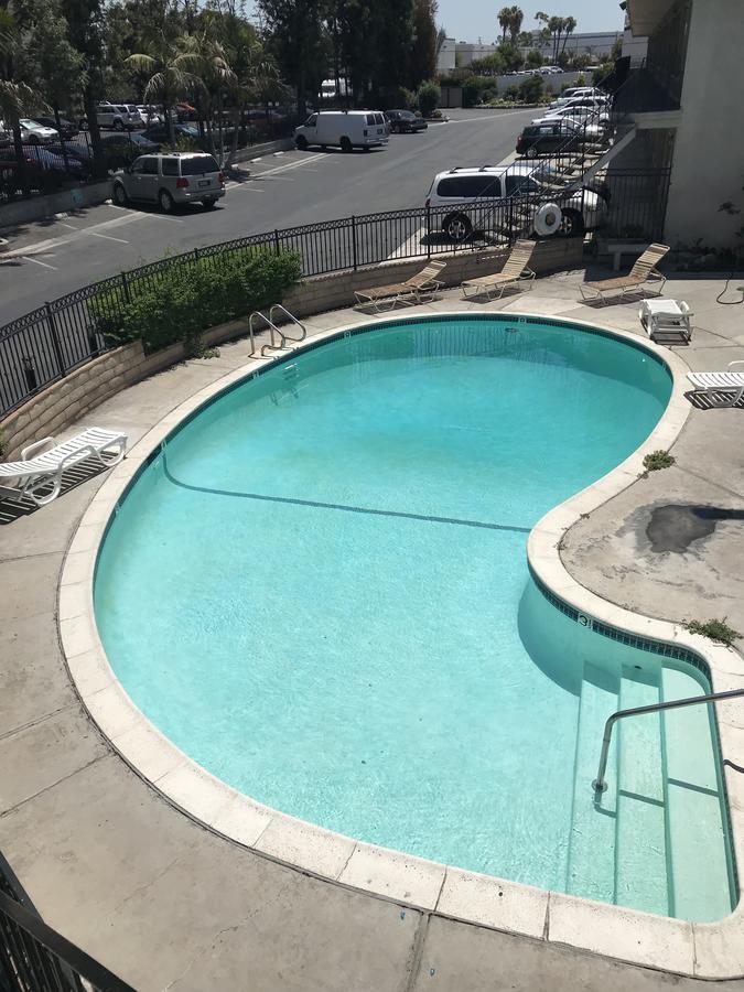 Akua Motor Hotel Anaheim Buitenkant foto