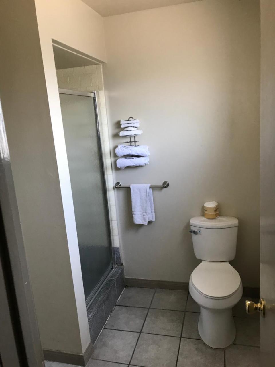 Akua Motor Hotel Anaheim Buitenkant foto